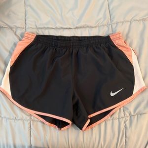 Nike short